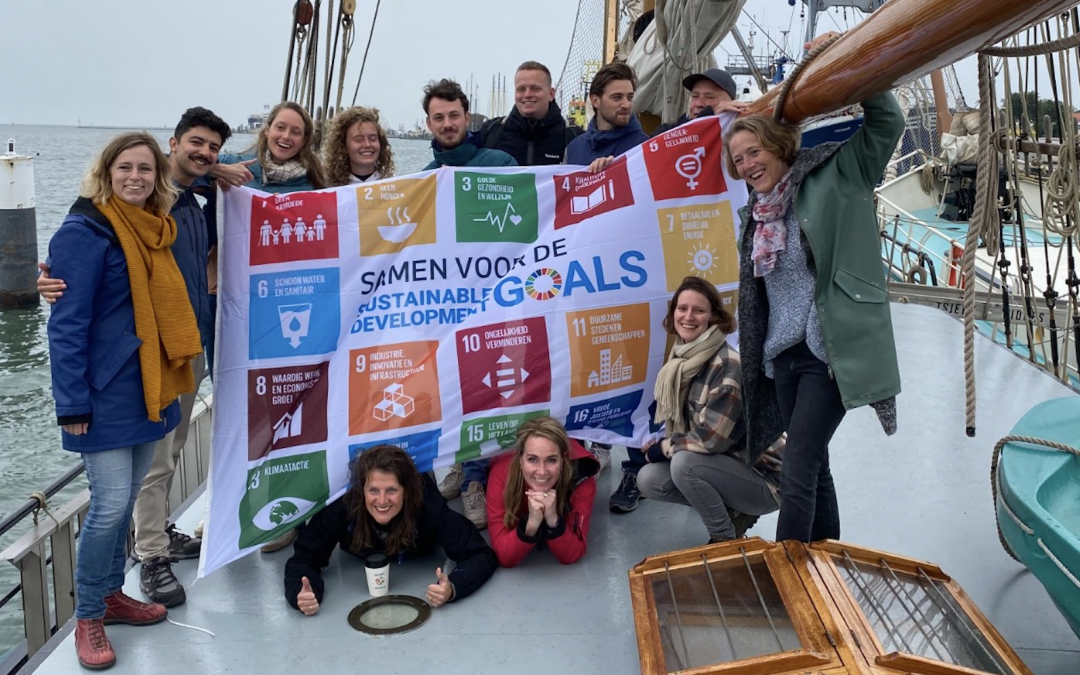 SDG-vlaggenactie 2022: een betere wereld hoog in het vaandel